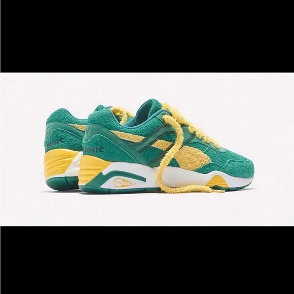 Puma R698 Super Set W/Steiff Plushie Evergreen Sun Yellow Sneakers - Picture 2 of 9